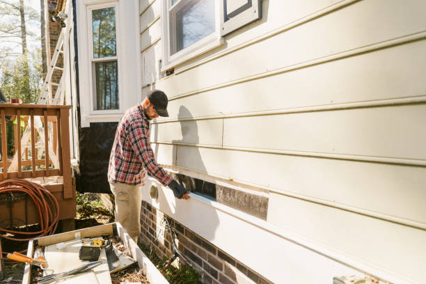 Top rated local Storm Damage Siding Repair specialists in Chester, WV
